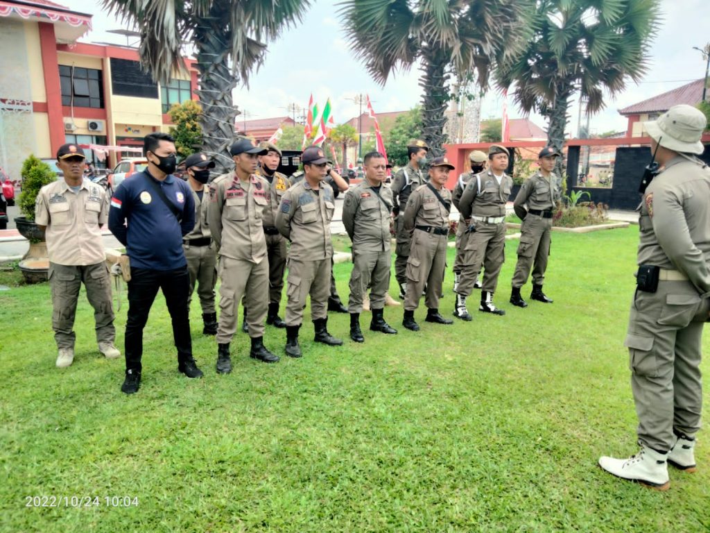 Pengamanan Kegiatan Aksi Unjuk Rasa di Kantor DPRD Kab. Sumenep